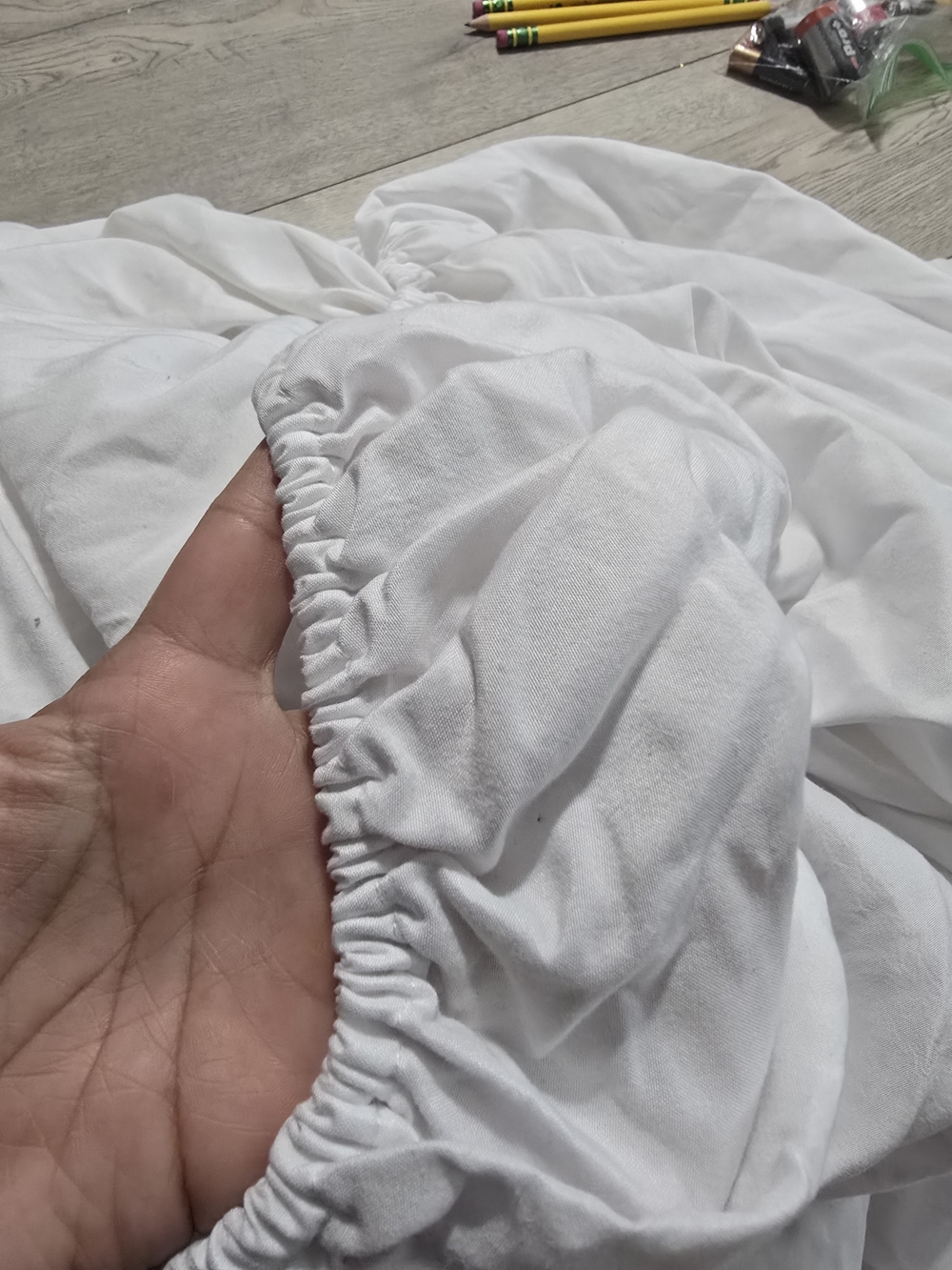 White Fitted Sheet with Elastic - Soft Home Bedding